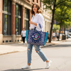 حقيبة Call It Maxi Cabas Matelassé - Make Love &amp; Peace باللون الأزرق الداكن/البترولي