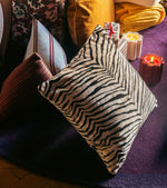 Carino – Tiger Velvet Cushion (50cm x 30 cm)