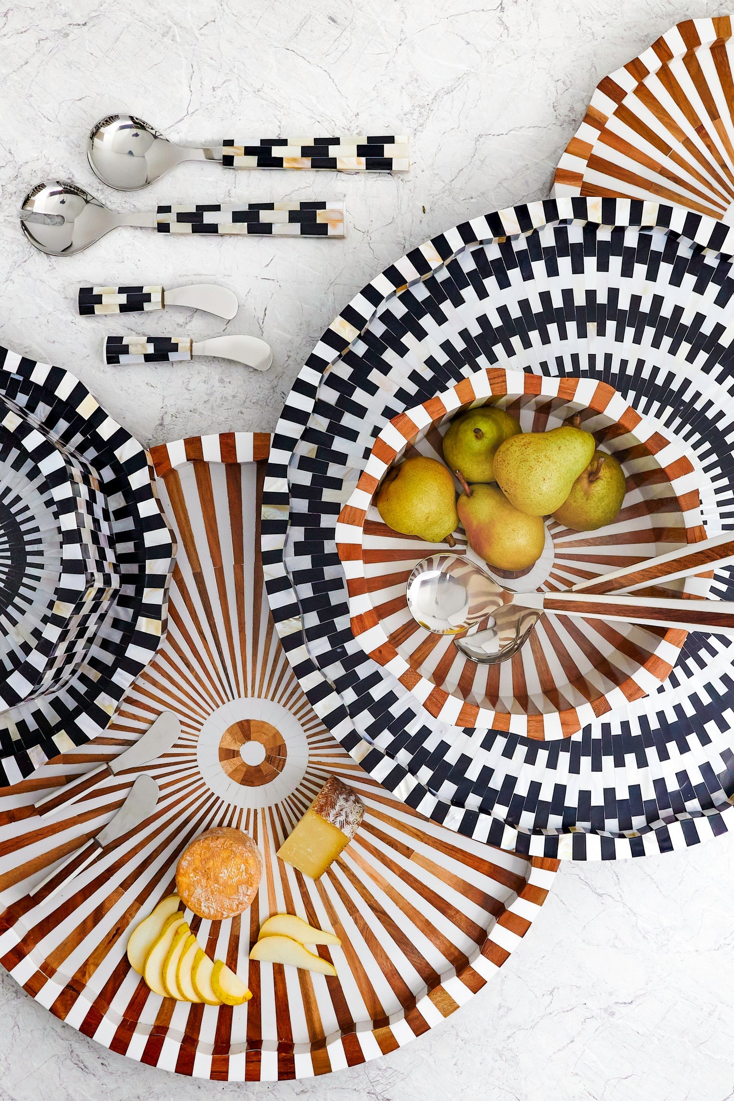 Lyra Inlay Tray – Handcrafted Decorative Serving Tray