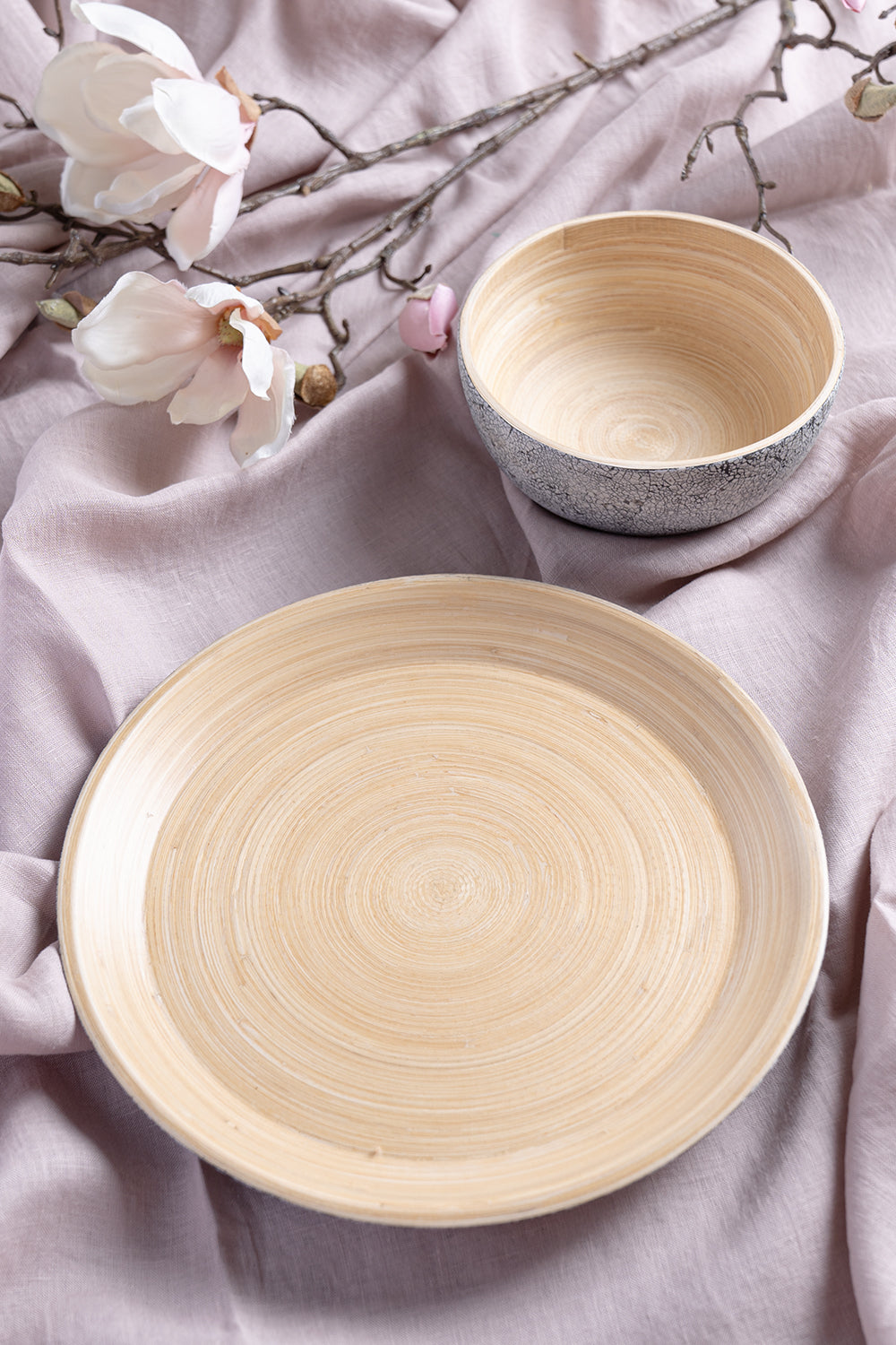 BANG Flat Eggshell Bamboo Plate, 25 cm - Maison7