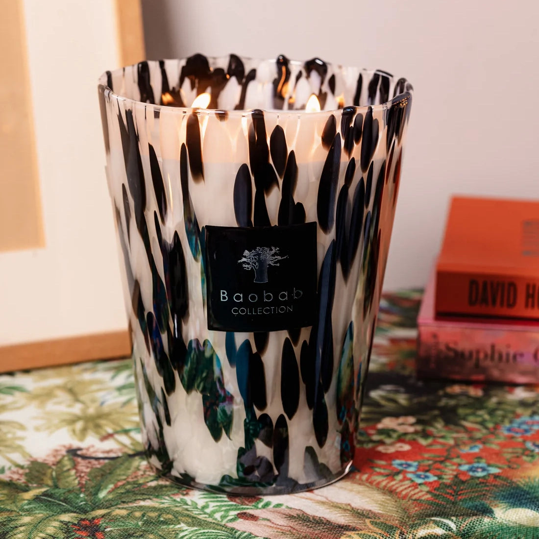Baobab Black Pearls Scented Candle – Max 35
