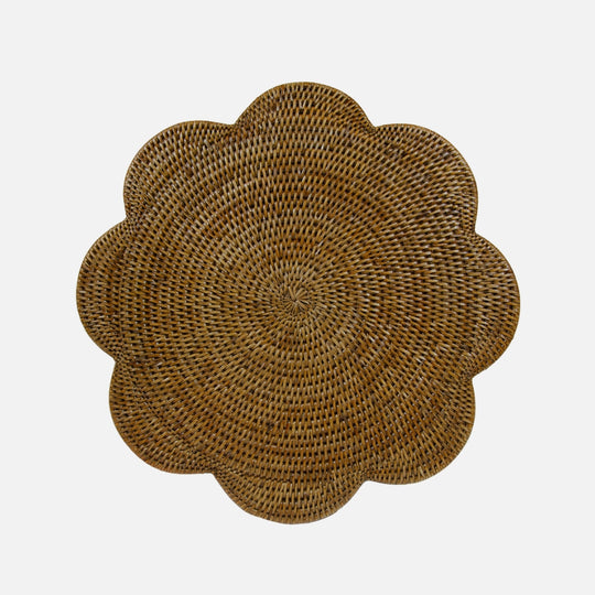 Rattan Scalloped Round Placemat in Natural - 1 Placemat