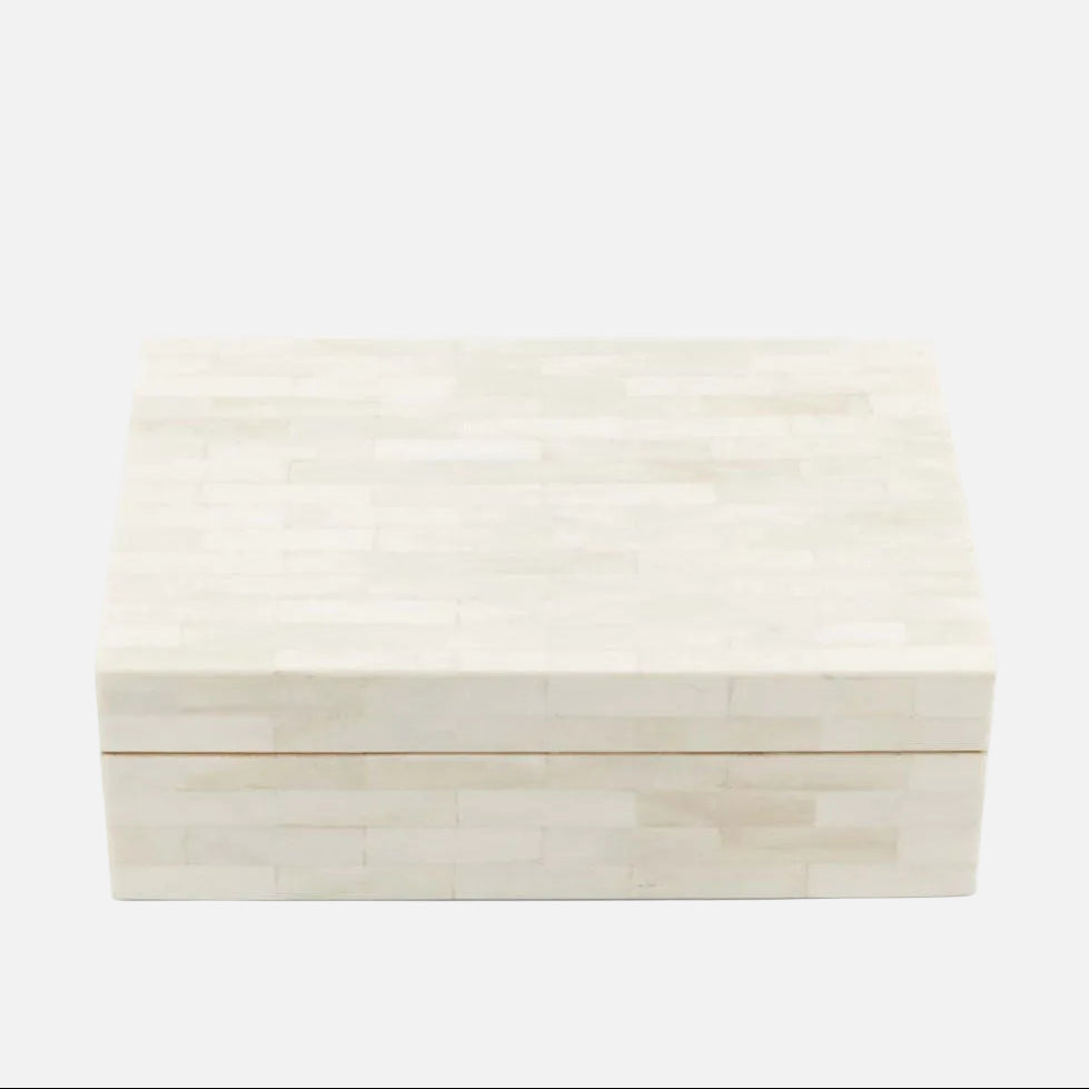 Bone Box, 31x33cm