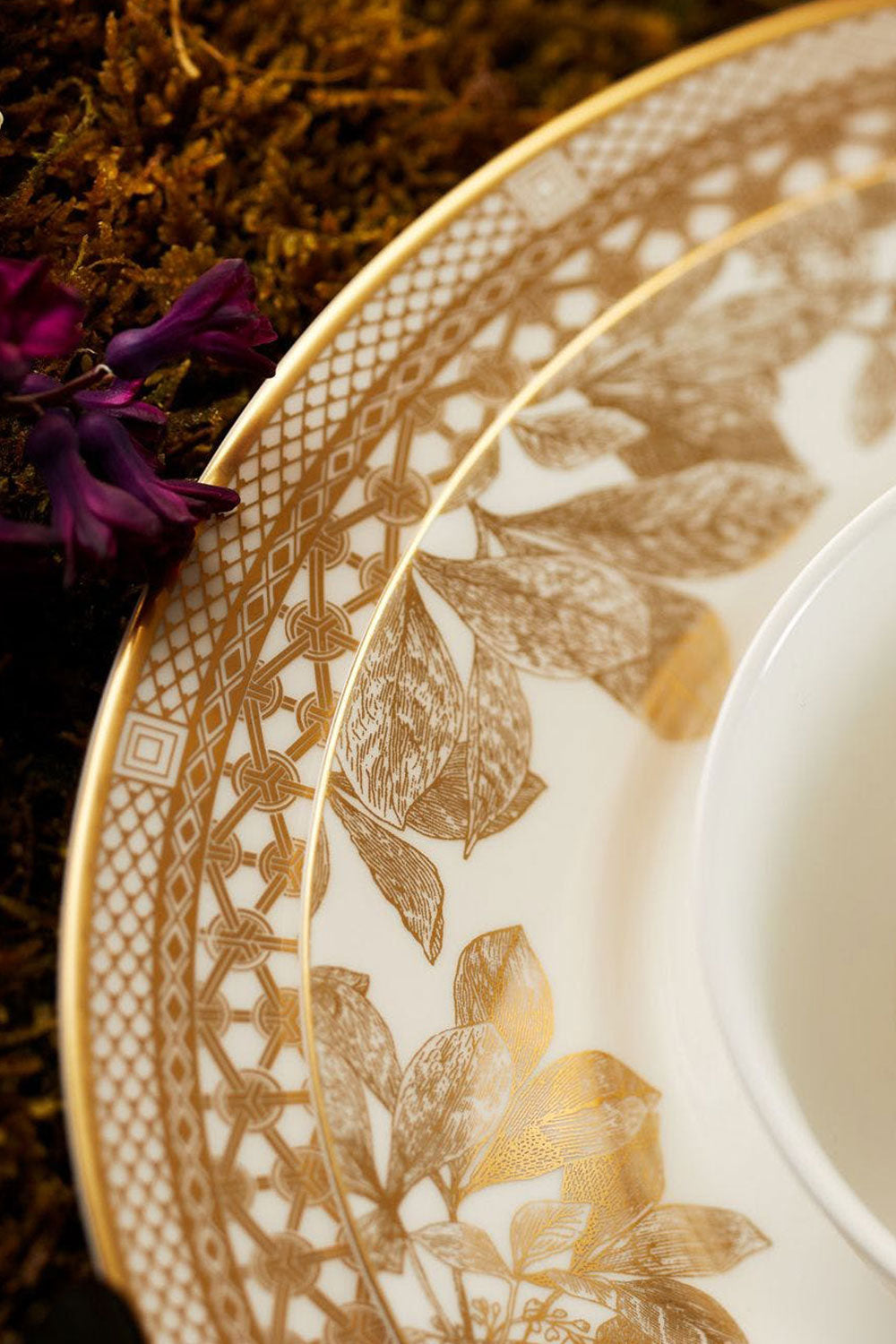 Arbor Gold Set Of 5 Place Setting