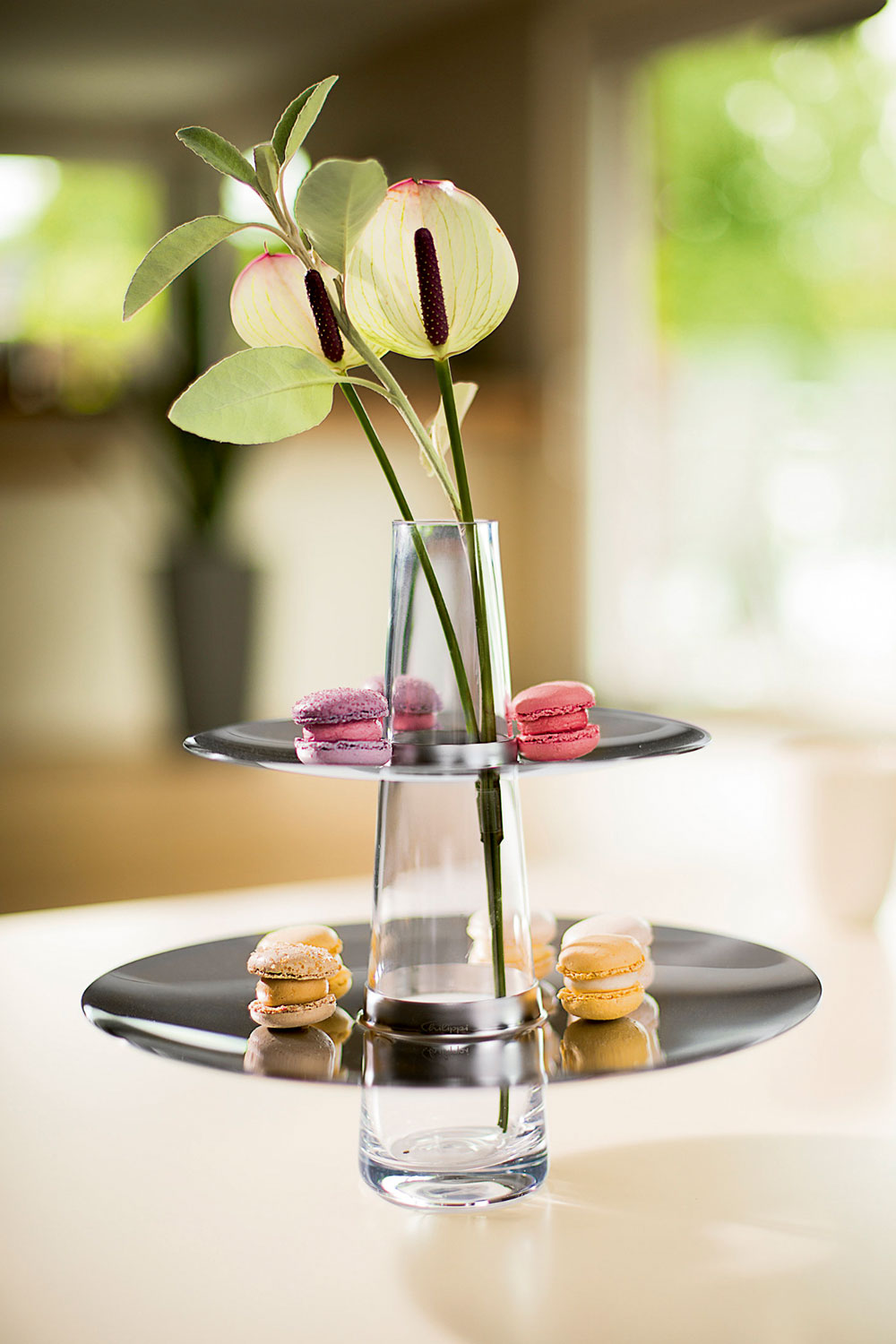 Fontaine Etagere & Glass Vase, 27cm